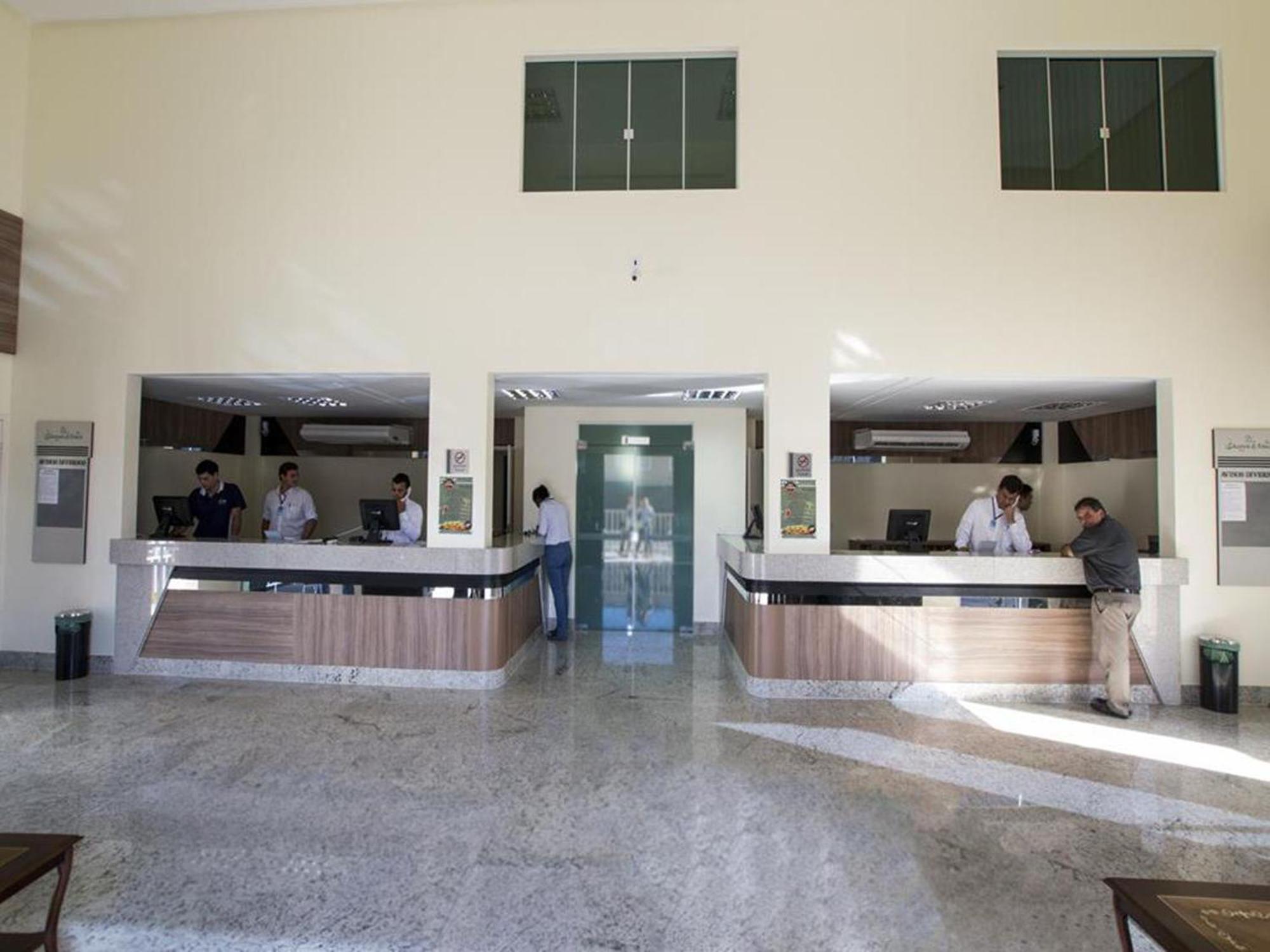 Lacqua diroma Caldas Novas - Piscinas 24 horas - Apartamentos com Roupa de Cama e banho - Caldas Tur Exterior foto