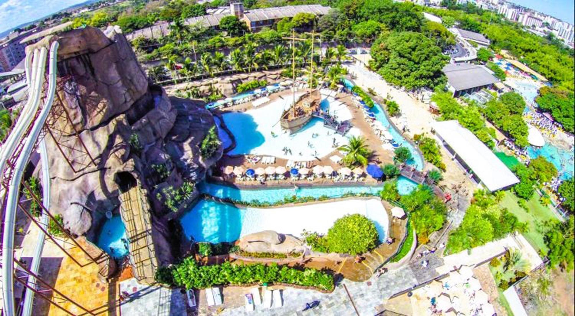 Lacqua diroma Caldas Novas - Piscinas 24 horas - Apartamentos com Roupa de Cama e banho - Caldas Tur Exterior foto