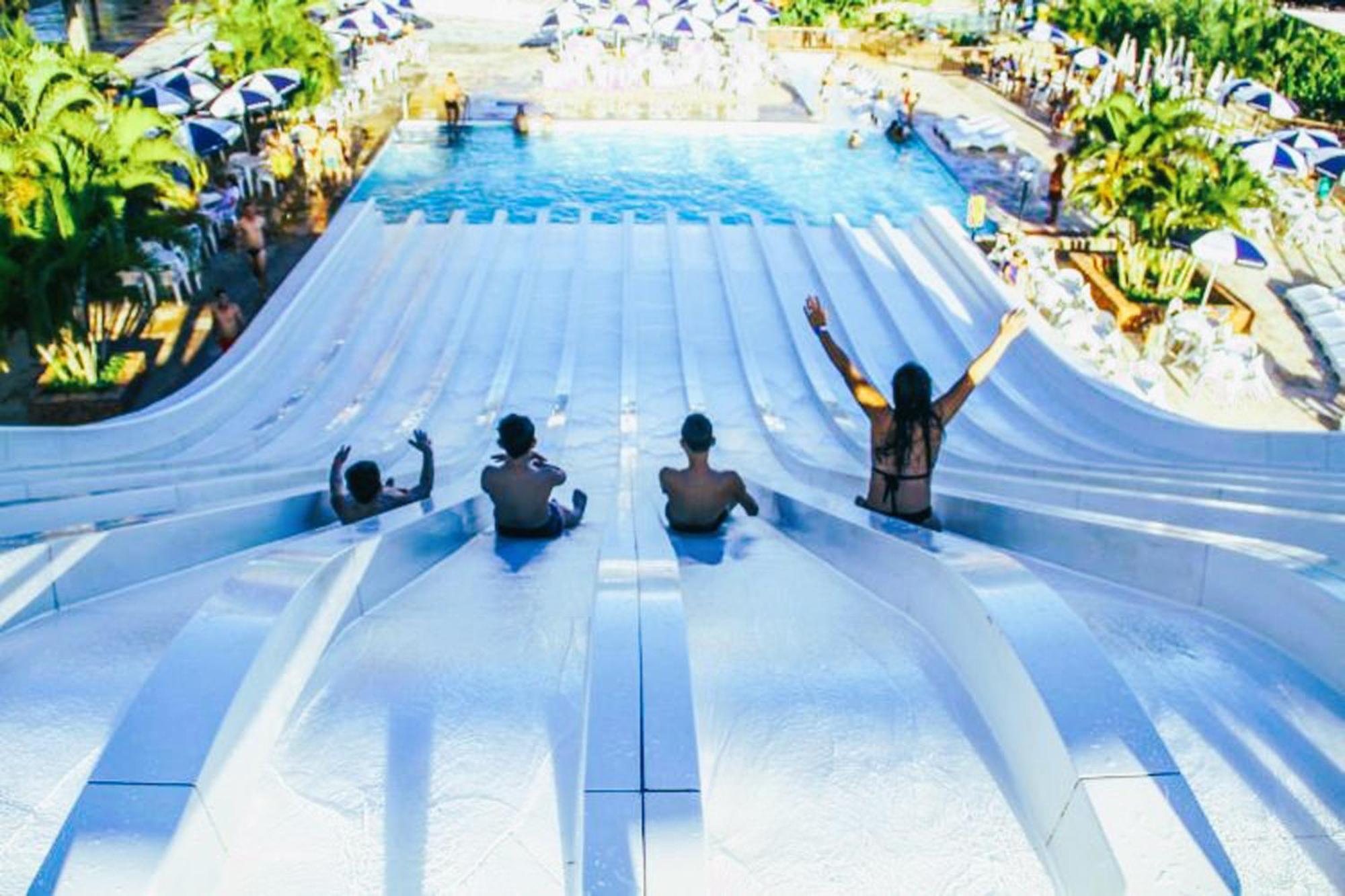 Lacqua diroma Caldas Novas - Piscinas 24 horas - Apartamentos com Roupa de Cama e banho - Caldas Tur Exterior foto