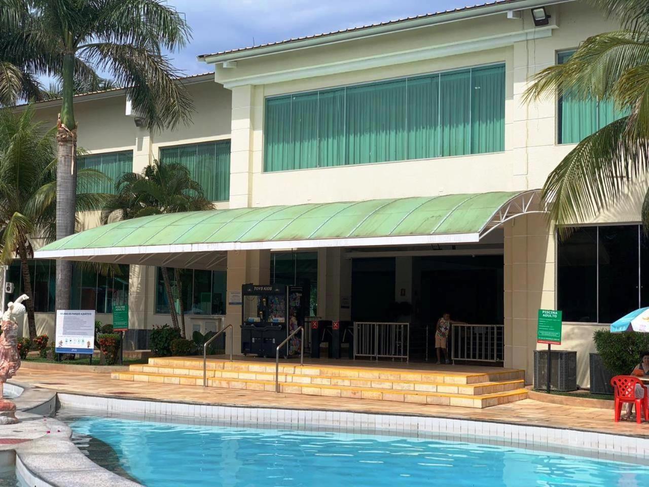 Lacqua diroma Caldas Novas - Piscinas 24 horas - Apartamentos com Roupa de Cama e banho - Caldas Tur Exterior foto